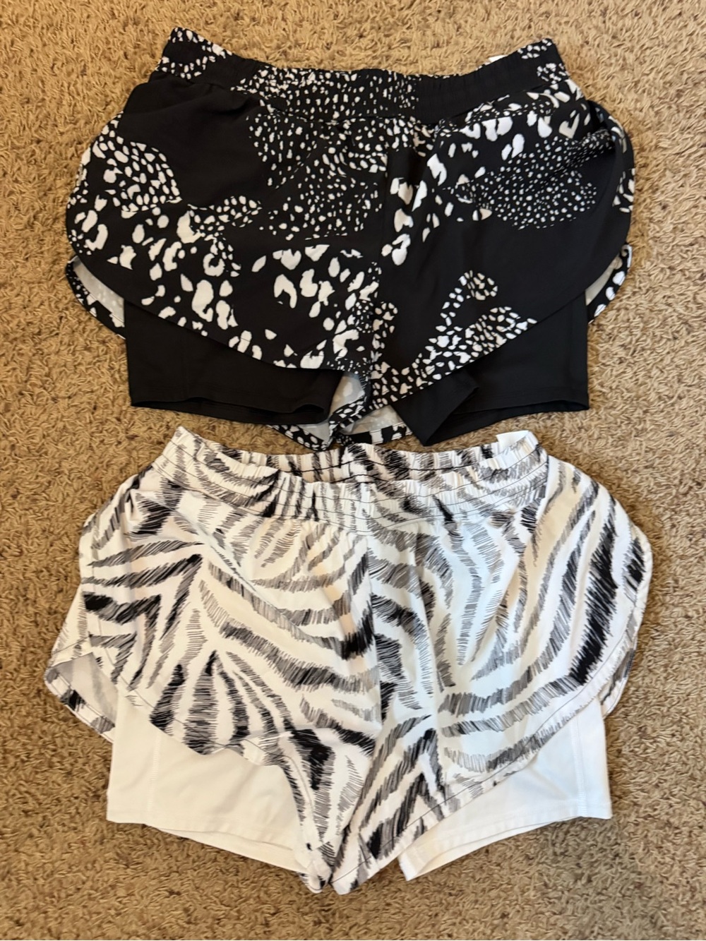 DSG BUNDLE Black & White Printed Layered Running Shorts Womens Size Large